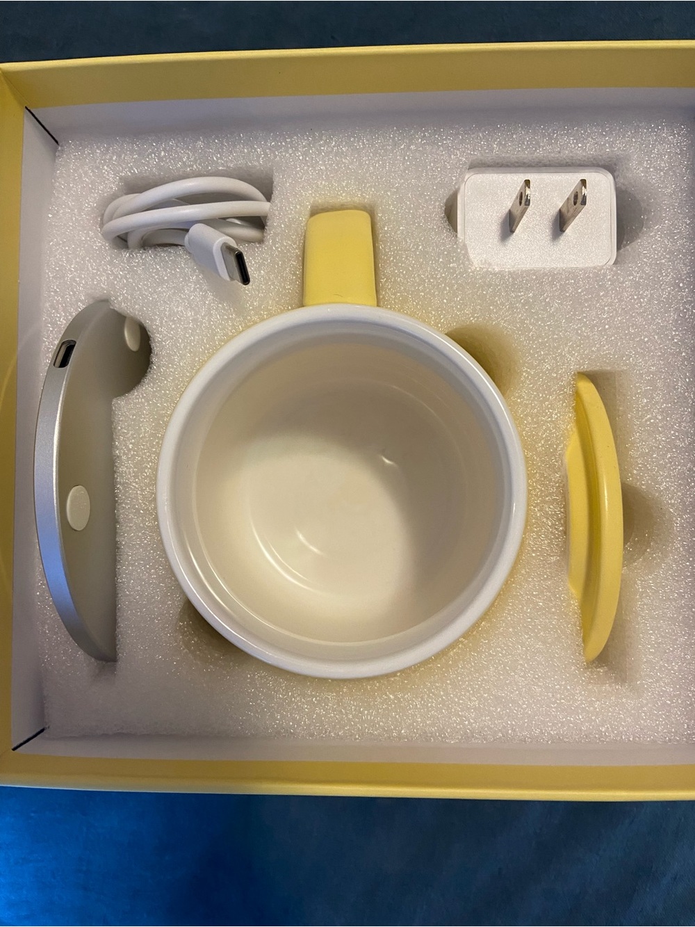Tease for the Jilly Box Yellow Smart Heated Mug Kit 2.0 with wireless charger